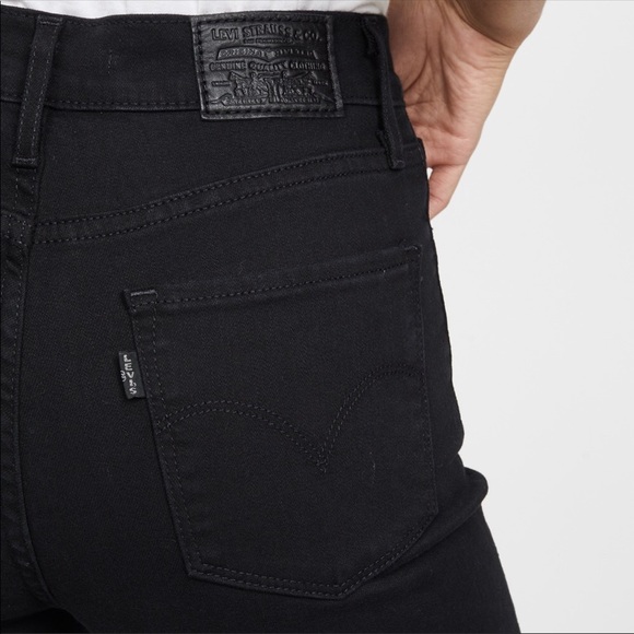 NWT Levi’s 724 High Rise Straight jeans black 24 - Picture 4 of 9